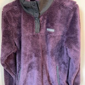 Columbia women’s (L) pullover fleece